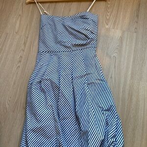 Rinascimento balloon cocktail dress, size S